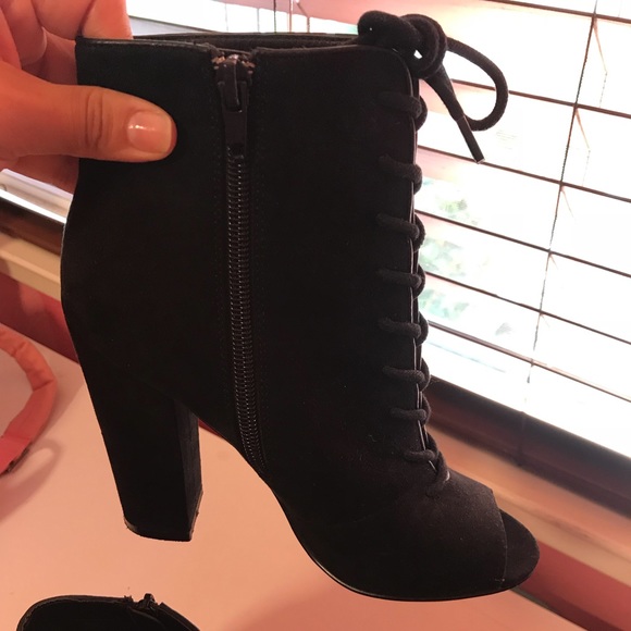 Steve Madden booties - Picture 4 of 4